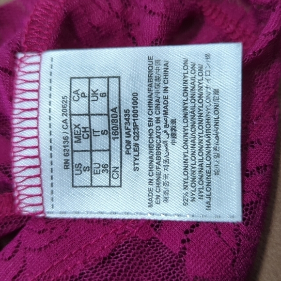 Guess Women's Burgundy Lace Floral Tank Top Size Small - Picture 2 of 5